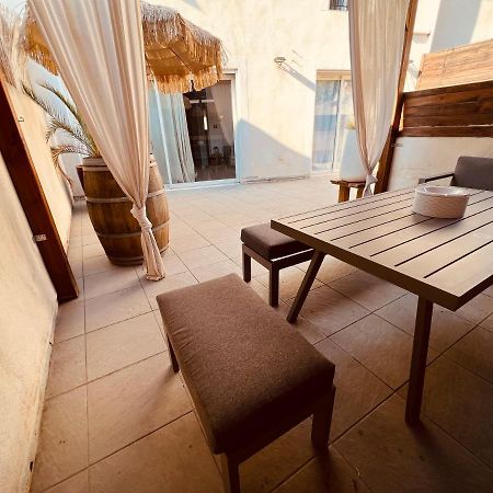 Maison De Village Ecusson - Logement Entier - 160M2 - 4Chambres - Centre Ville - Terrasse - Climatise Nimes Ngoại thất bức ảnh