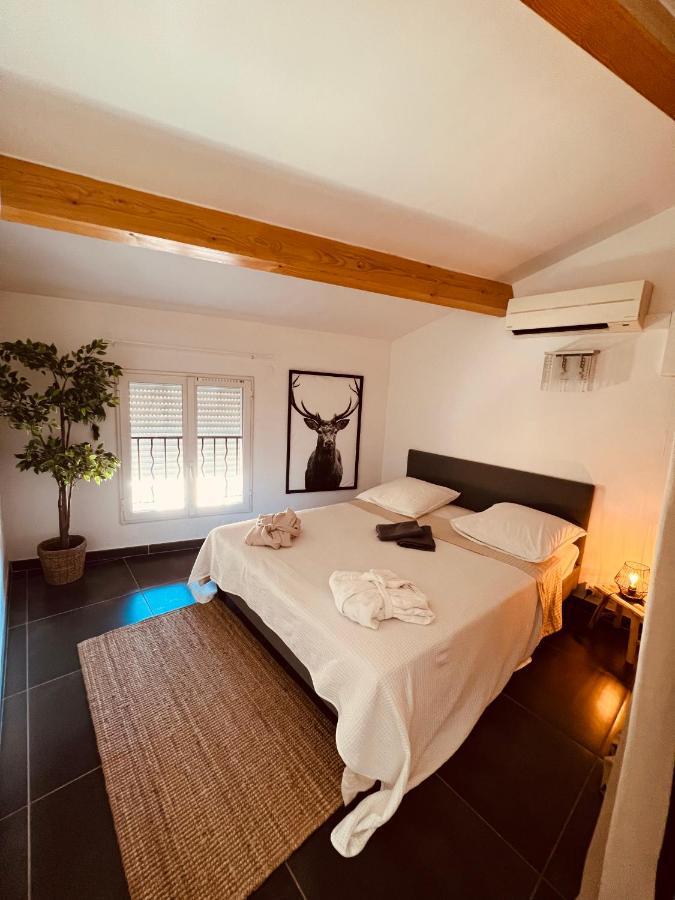 Maison De Village Ecusson - Logement Entier - 160M2 - 4Chambres - Centre Ville - Terrasse - Climatise Nimes Ngoại thất bức ảnh