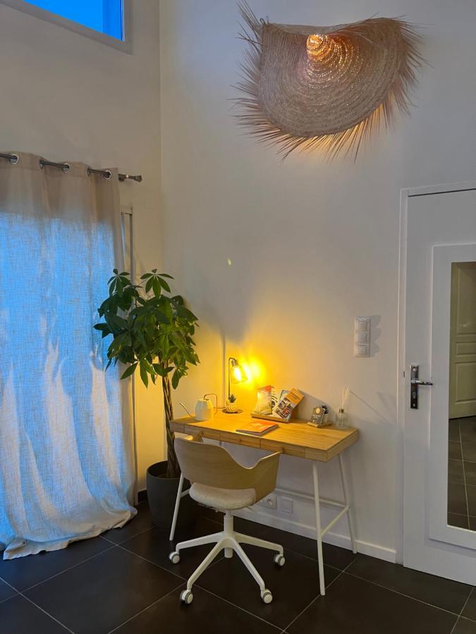 Maison De Village Ecusson - Logement Entier - 160M2 - 4Chambres - Centre Ville - Terrasse - Climatise Nimes Ngoại thất bức ảnh